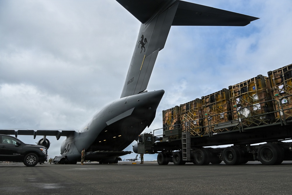 735 AMS aids USMC, Australian Defense Force in RIMPAC cargo movement