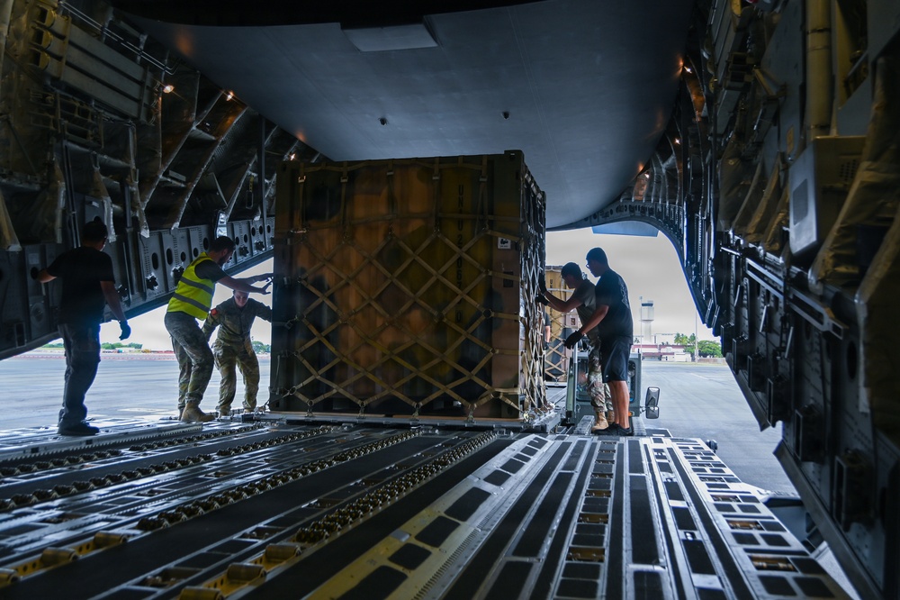 735 AMS aids USMC, Australian Defense Force in RIMPAC cargo movement