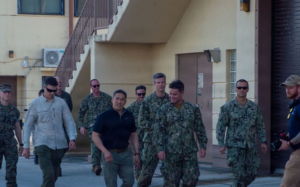Acting SECNAV visits EODMU5