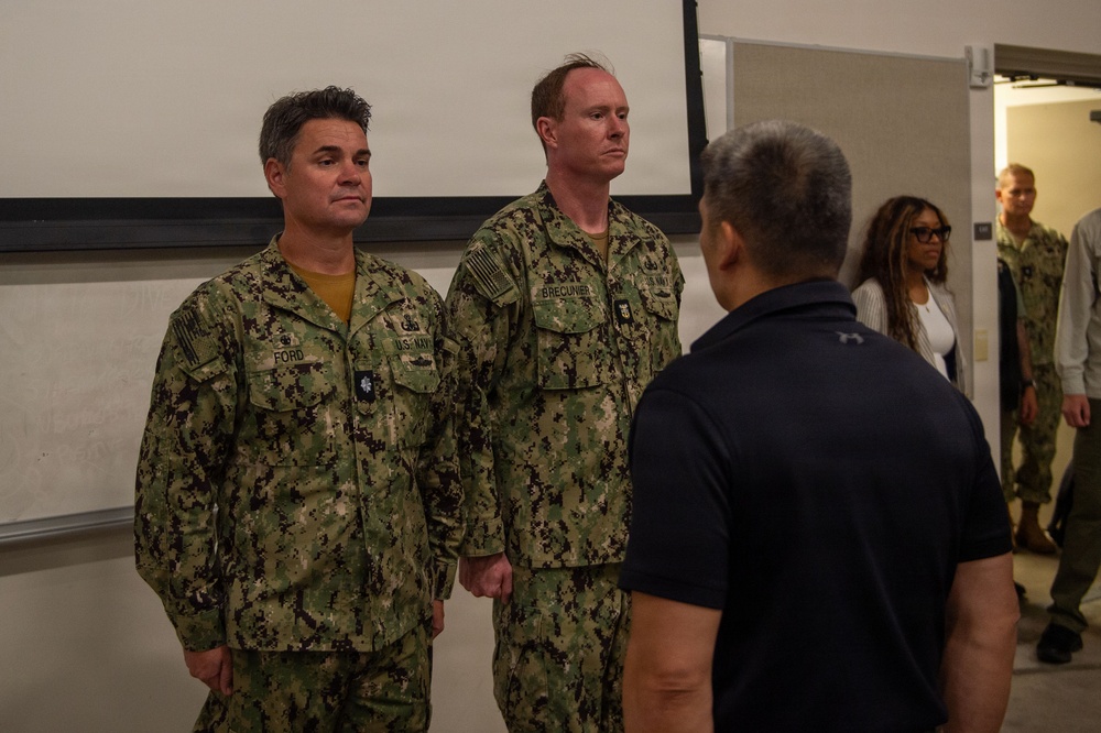 Acting SECNAV visits EODMU5