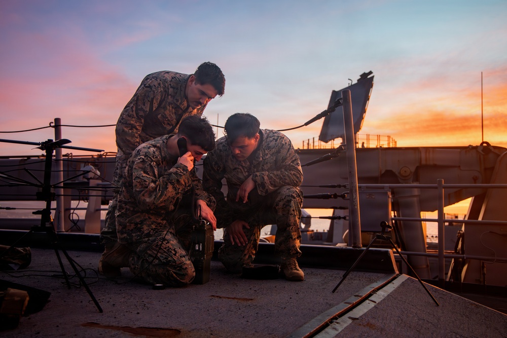 LCF-24: V3/2 Marines configure Radio Systems in Preparation for Supporting Disaster Assistance in Venezuela