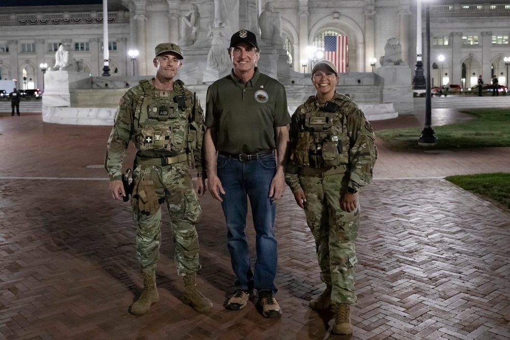 Secretary Doug Burgum visits JTF-DC Guardsmen