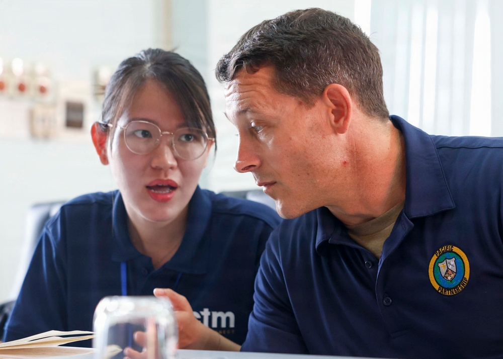 Pacific Partnership 2026 Medical Team Conducts Ophthalmology Professional Exchange Program at Quang Tri Northern Eye Hospital, Quang Tri, Vietnam
