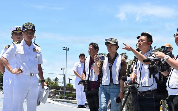 JMSDF Sailors brief journalists aboard JS Kongō during RIMPAC 2026