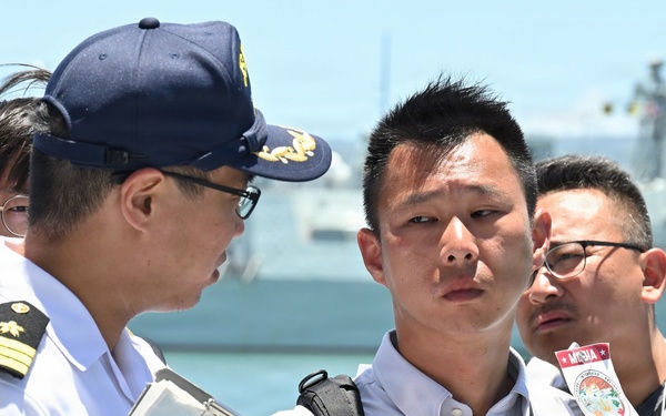 JMSDF officer interviews with journalists aboard JS Kongō at RIMPAC 2026