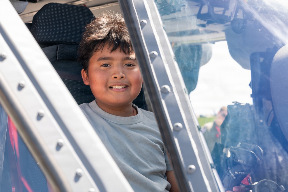 Pet the Jet showcases best of Valiant Shield 2026