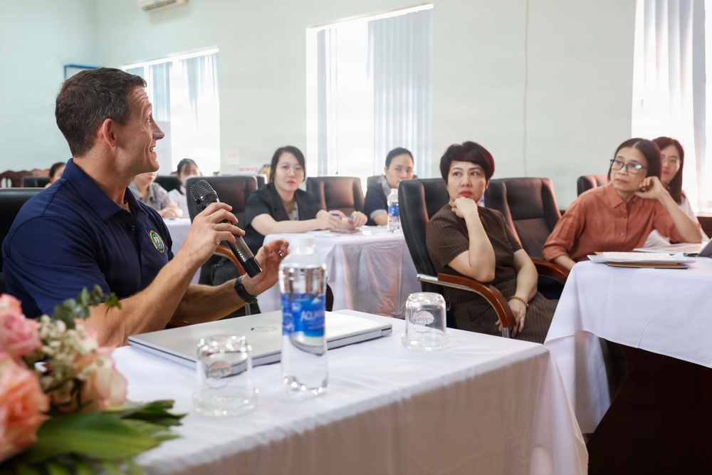 Pacific Partnership 2026 Medical Team Conducts Ophthalmology Professional Exchange Program at Quang Tri Northern Eye Hospital, Quang Tri, Vietnam