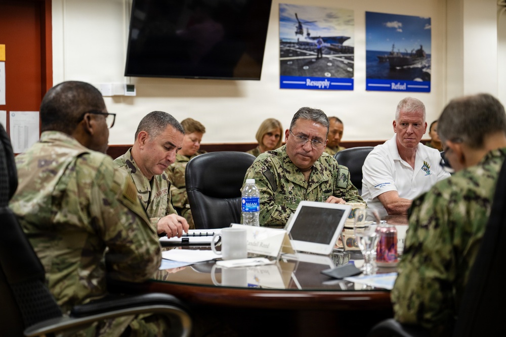 U.S. Air Force Gen. Randall Reed, commander of U.S. Transportation Command visits COMLOG WESTPAC and MSC Far East