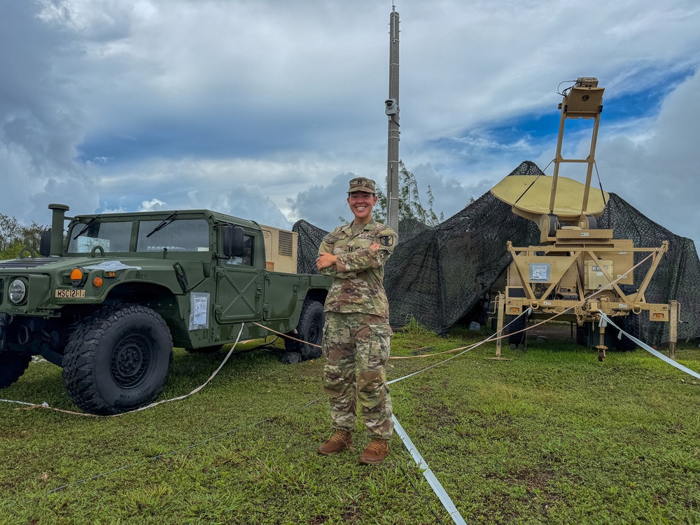 Signal Team Stays Connected During Valiant Shield