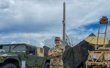 Signal Team Stays Connected During Valiant Shield