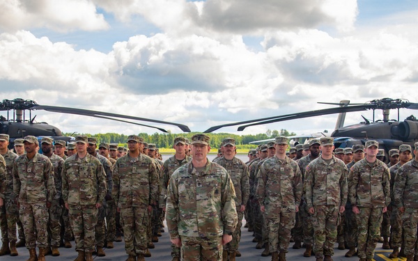 President Rinkēvičs and U.S. Ambassador Argyros visit U.S. Army Soldiers at Lielvārde Air Base, Latvia