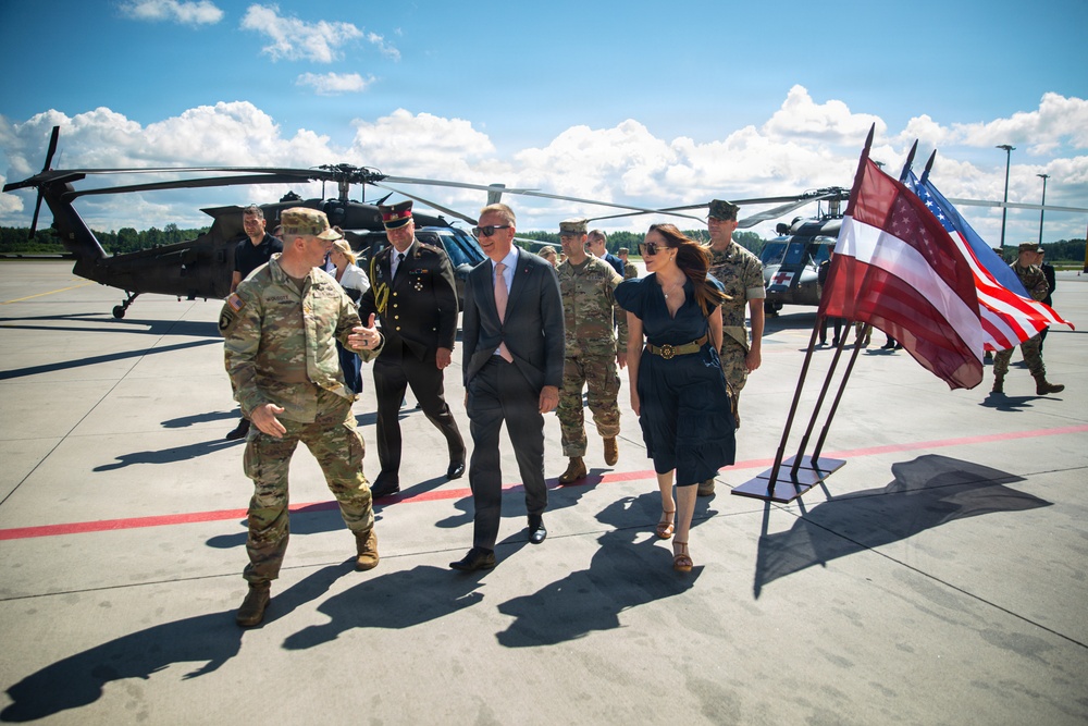 President Rinkēvičs and U.S. Ambassador Argyros visit U.S. Army Soldiers at Lielvārde Air Base, Latvia