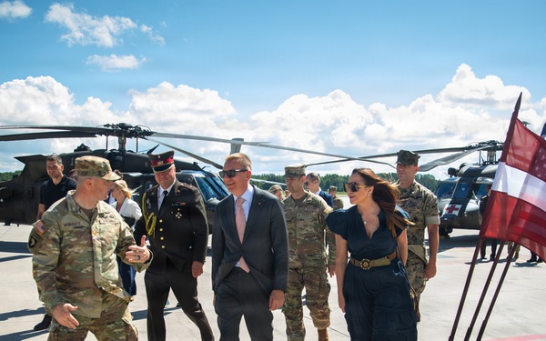 President Rinkēvičs and U.S. Ambassador Argyros visit U.S. Army Soldiers at Lielvārde Air Base, Latvia