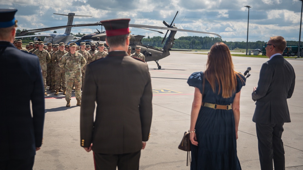 President Rinkēvičs and U.S. Ambassador Argyros visit U.S. Army Soldiers at Lielvārde Air Base, Latvia