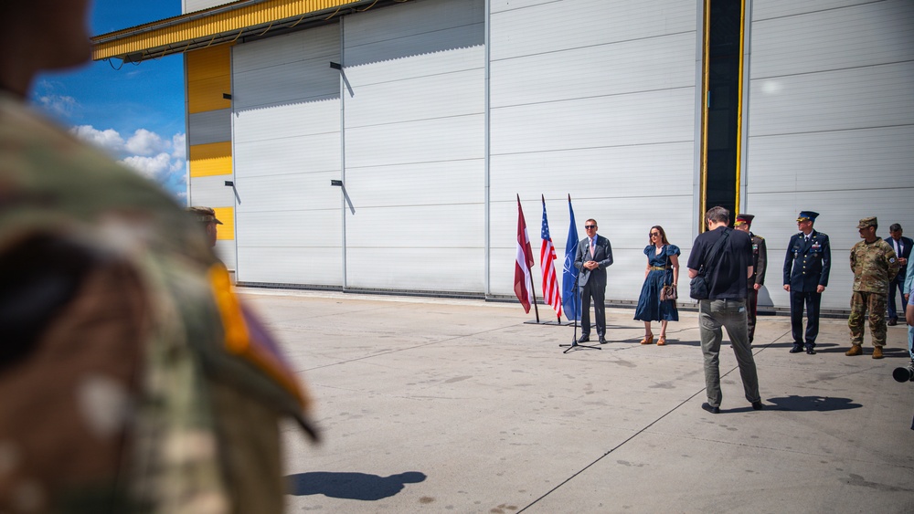President Rinkēvičs and U.S. Ambassador Argyros visit U.S. Army Soldiers at Lielvārde Air Base, Latvia
