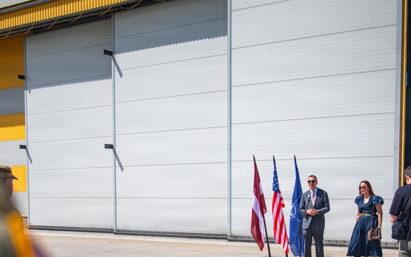 President Rinkēvičs and U.S. Ambassador Argyros visit U.S. Army Soldiers at Lielvārde Air Base, Latvia