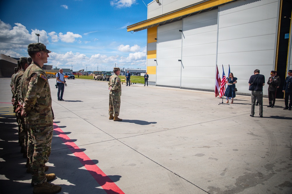 President Rinkēvičs and U.S. Ambassador Argyros visit U.S. Army Soldiers at Lielvārde Air Base, Latvia