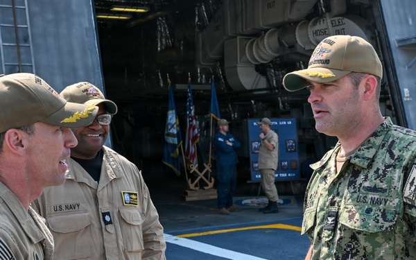 SWSC CO Visits USS Wichita