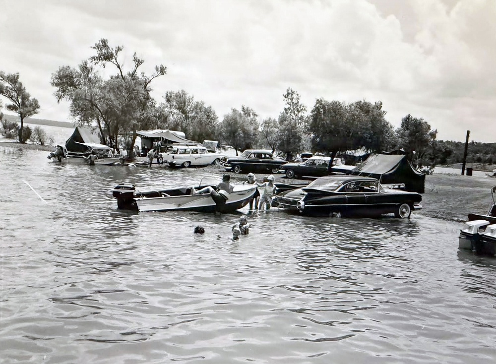 Lake Texoma visitors celebrate Independence Day 1961