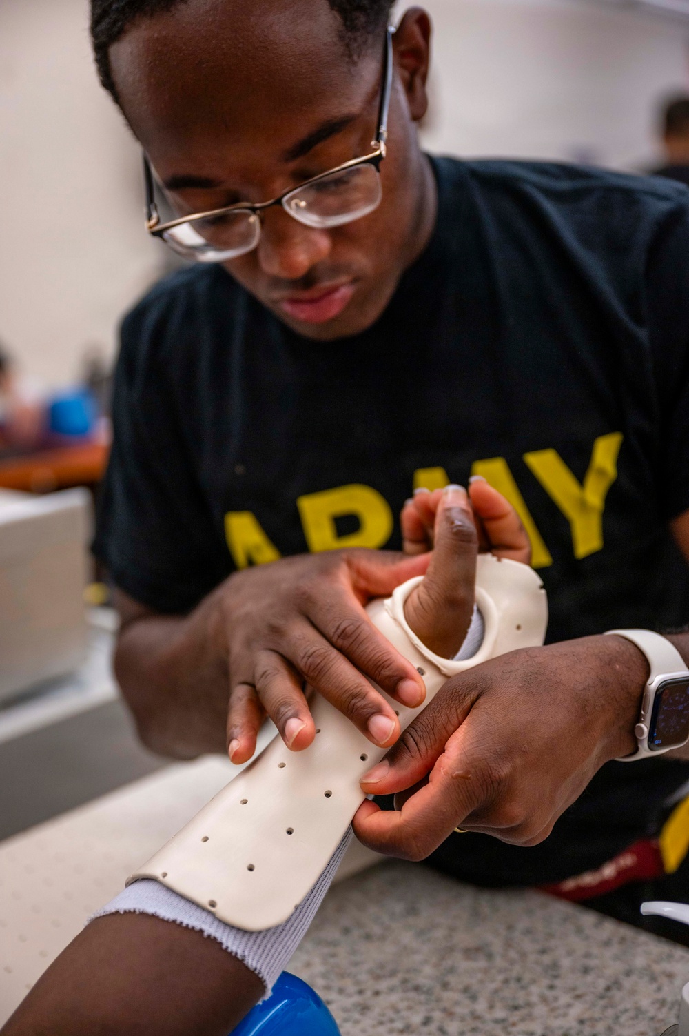 METC Occupational Therapy Assistant students create custom splints