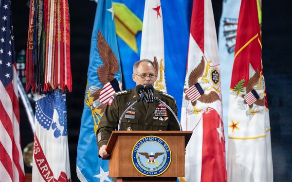 Retired U.S. Army Maj. Nicholas Dockery is Inducted to the Hall of Heroes
