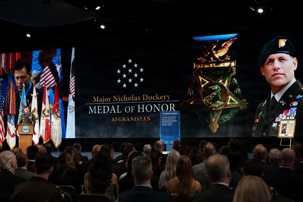 Retired U.S. Army Maj. Nicholas Dockery is Inducted to the Hall of Heroes