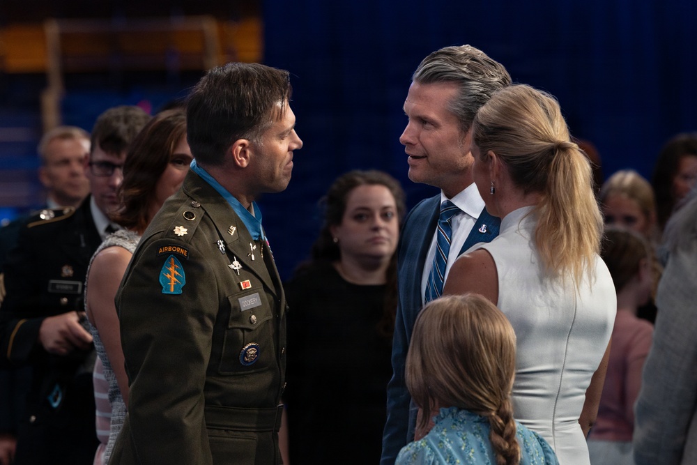 Retired U.S. Army Maj. Nicholas Dockery is Inducted to the Hall of Heroes