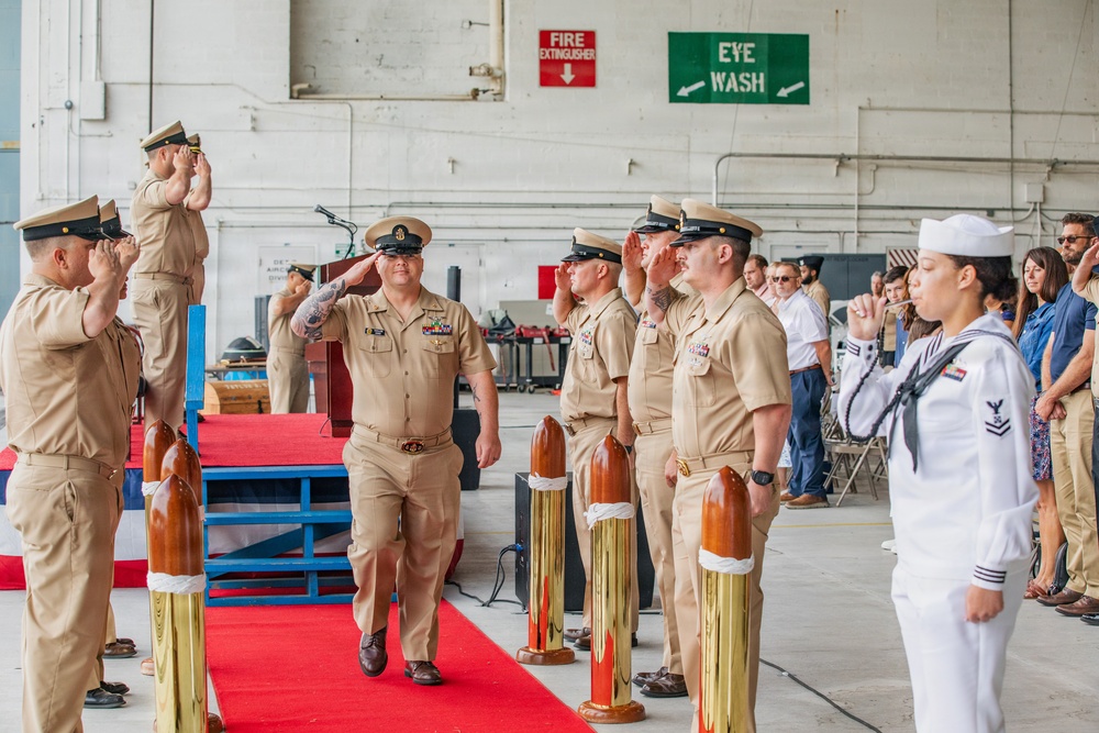 Air Test and Evaluation Squadron One hosts retirement ceremony