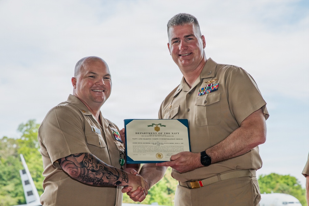 Air Test and Evaluation Squadron One hosts retirement ceremony