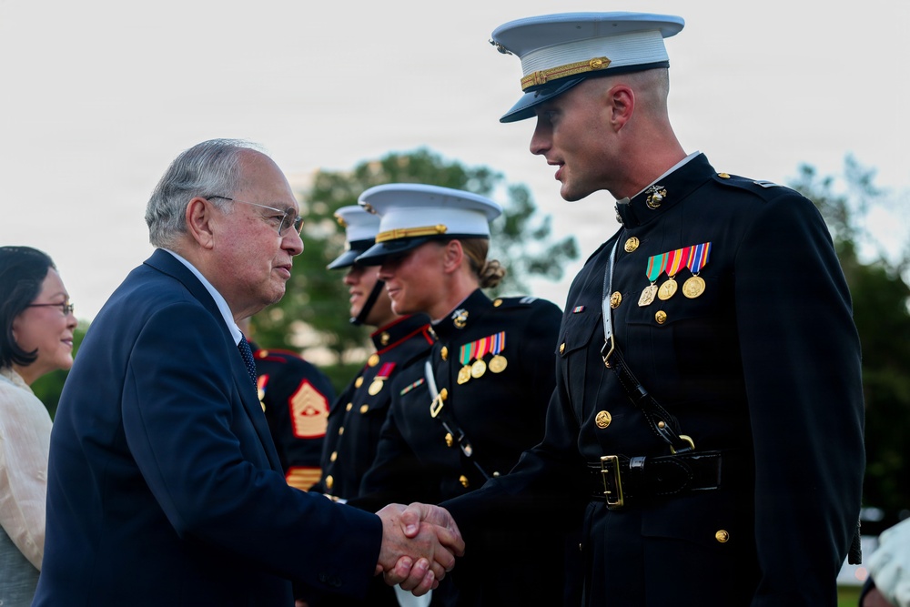 MCICOM Executive Director hosts His Excellency Jose Manuel Romualdez at Marine Barracks Washington's Sunset Parade