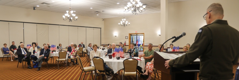 Passing the torch: Army Reserve leader addresses scholarship awardees