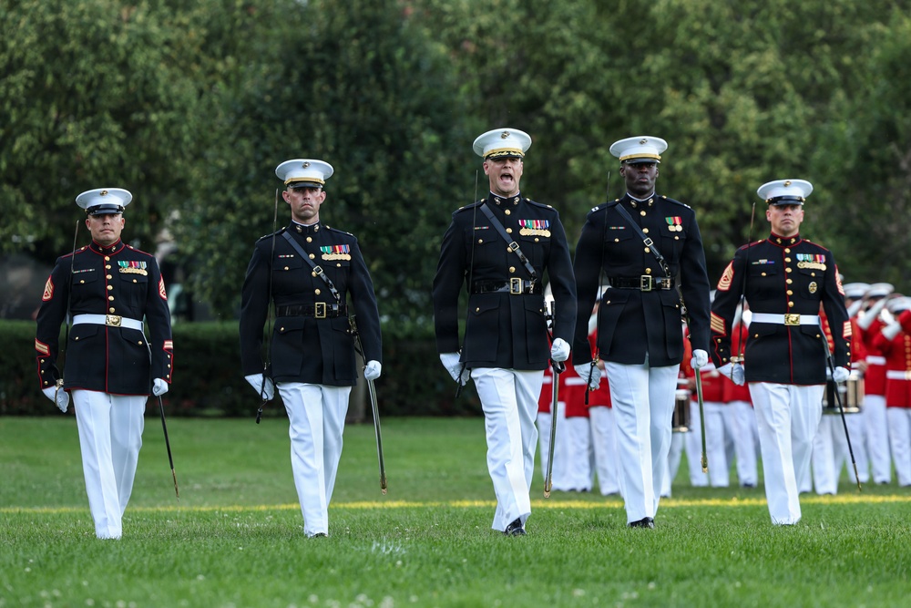 MCICOM Executive Director hosts His Excellency Jose Manuel Romualdez at Marine Barracks Washington's Sunset Parade