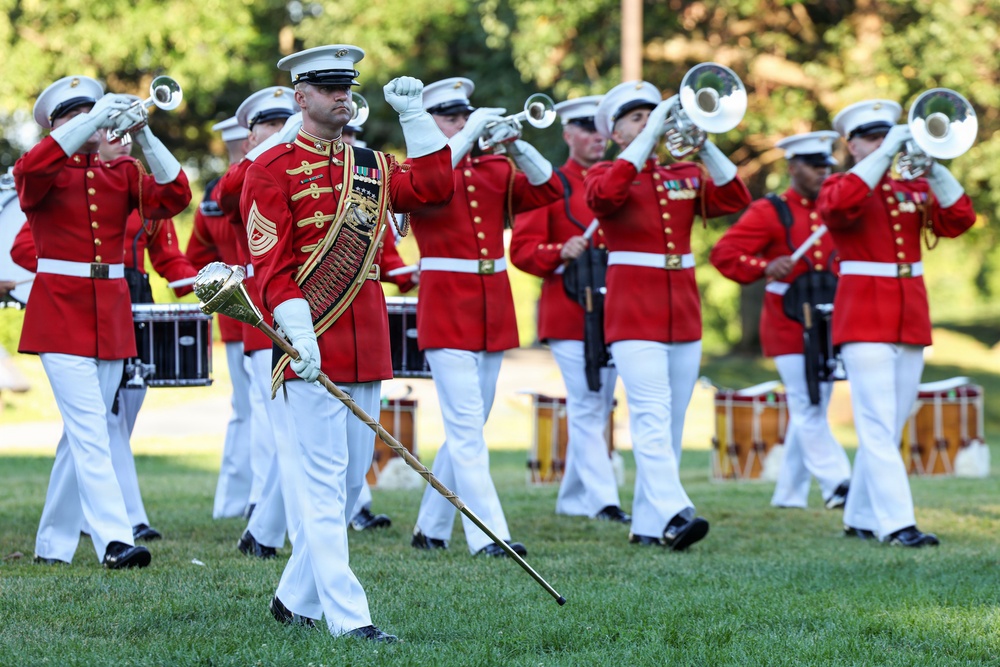 MCICOM Executive Director hosts His Excellency Jose Manuel Romualdez at Marine Barracks Washington's Sunset Parade