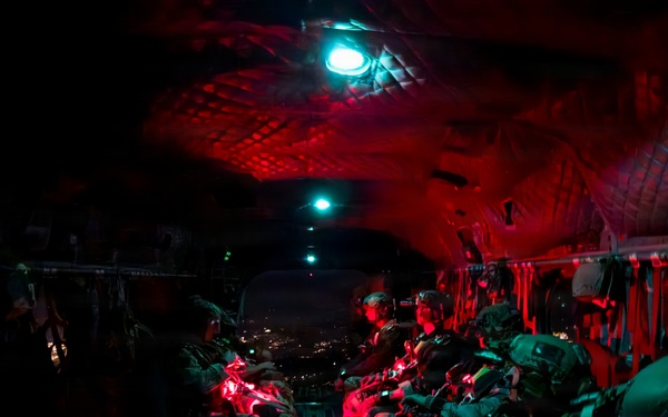SCARNG Chinook supports special operations freefall training