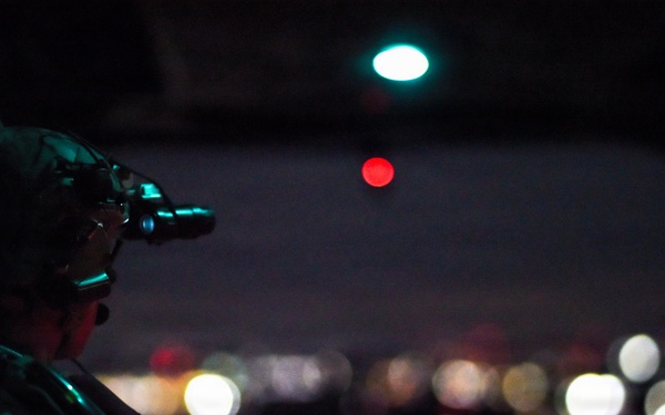 SCARNG Chinook supports special operations freefall training