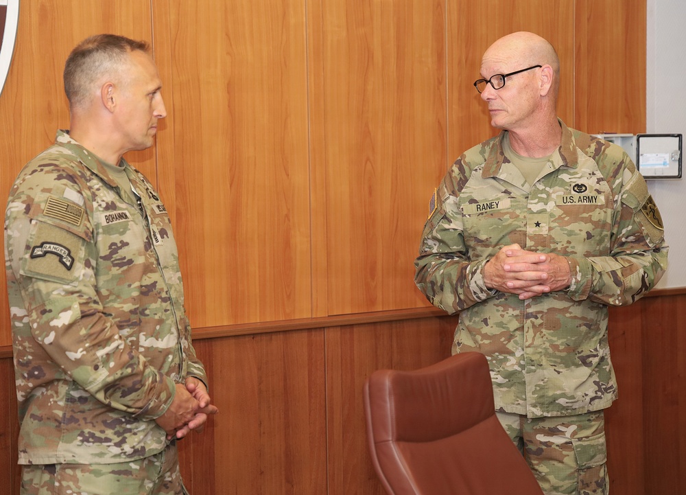 Incoming V Corps Command Sgt. Maj. visits the 68th Theater Medical Command