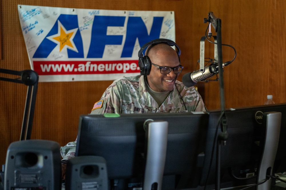 SSG Marzelle Day Performs Radio Duties