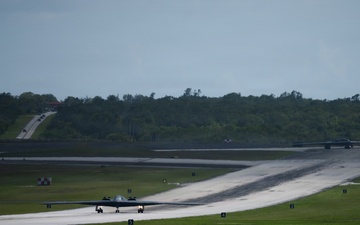 B-2 Spirit soars into the Pacific for Exercise Valiant Shield 2026