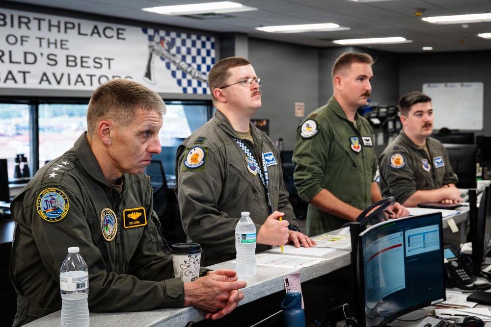 USSTRATCOM commander tours Dyess AFB, highlights global strike readiness