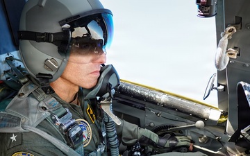 USSTRATCOM commander tours Dyess AFB, highlights global strike readiness