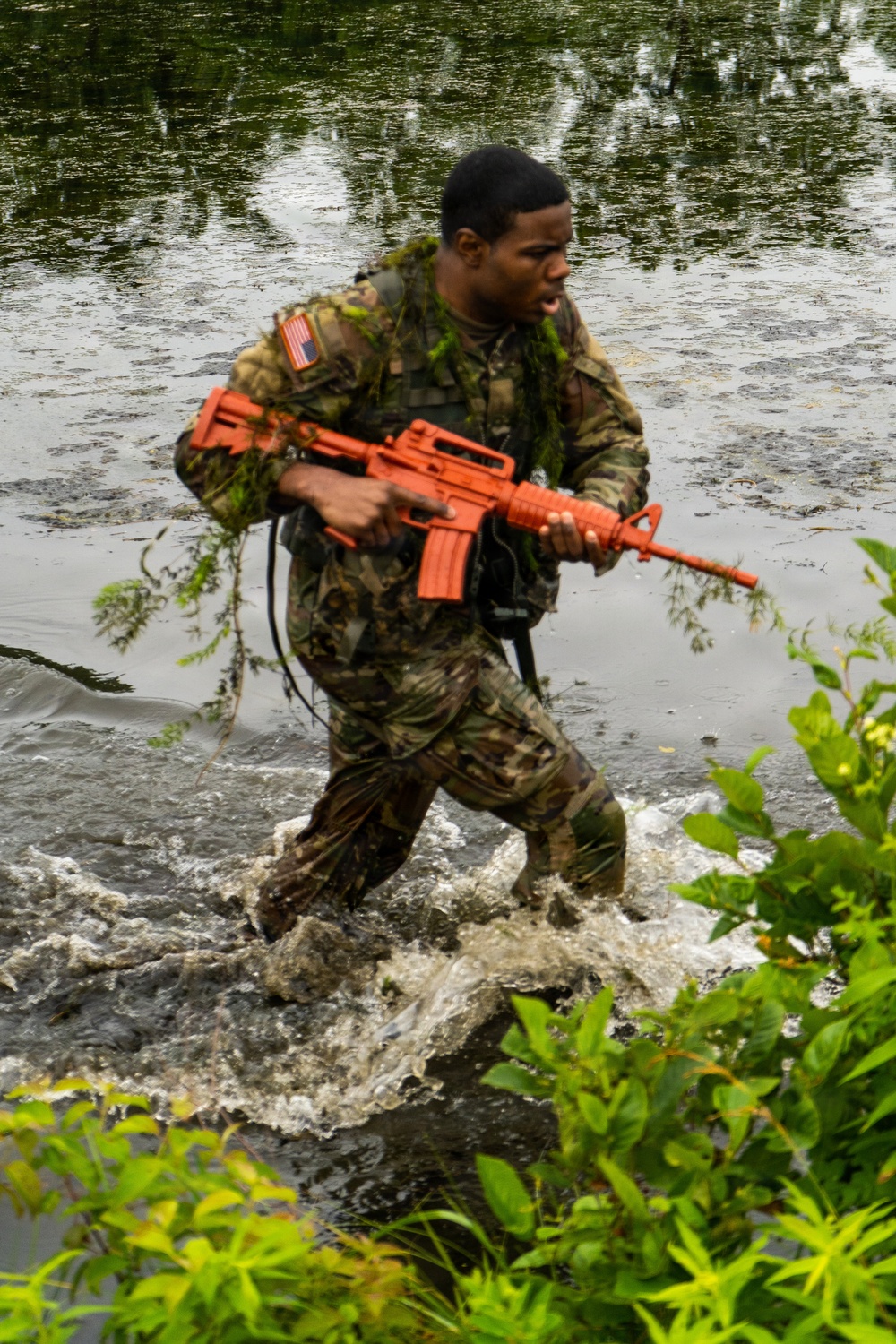 RSAP Soldiers Dive Into Water Survival Training