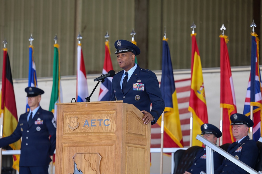 80th Flying Training Wing Welcomes New Commander During Change of Command Ceremony