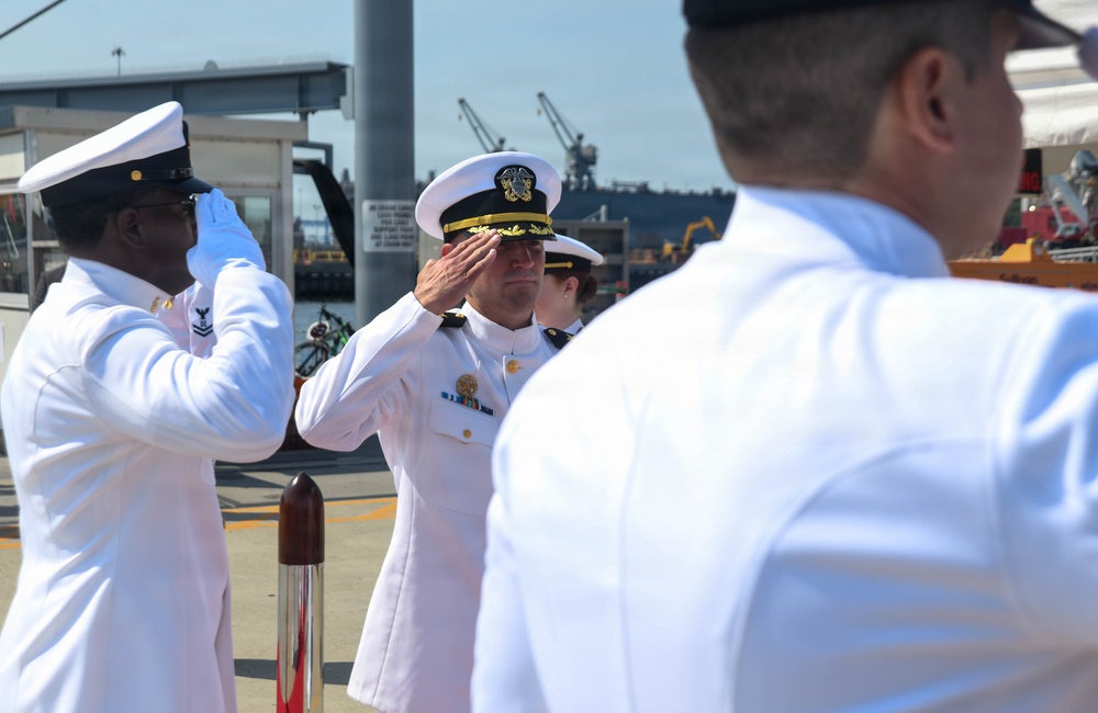 USS South Dakota (SSN 790) Holds Change of Command Ceremony