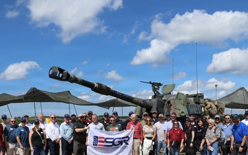 Employers gain firsthand look at Guard service during Boss Lift