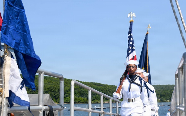 USS South Dakota (SSN 790) Holds Change of Command Ceremony