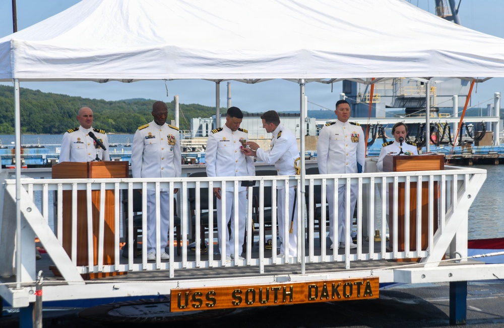 USS South Dakota (SSN 790) Holds Change of Command Ceremony