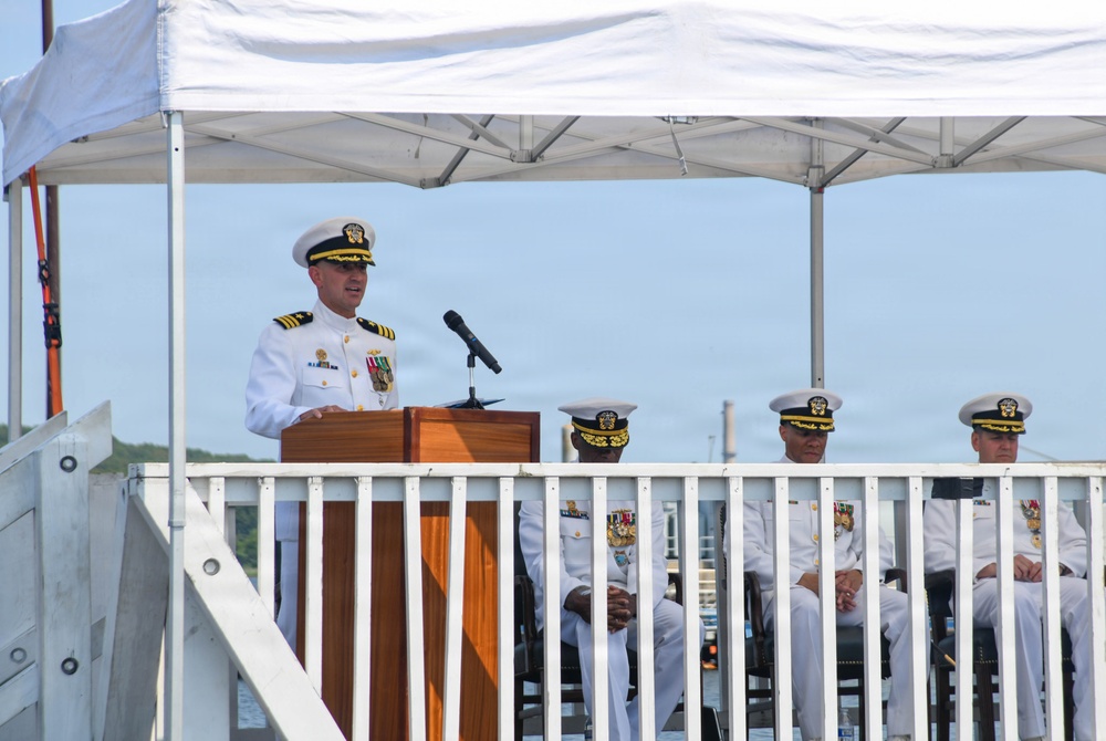 USS South Dakota (SSN 790) Holds Change of Command Ceremony