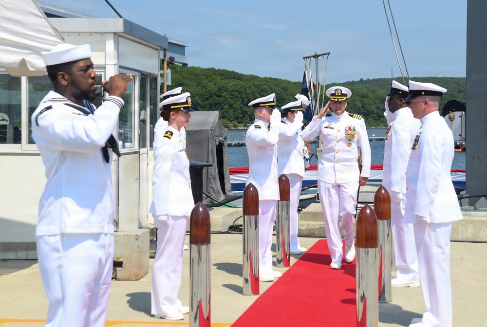USS South Dakota (SSN 790) Holds Change of Command Ceremony