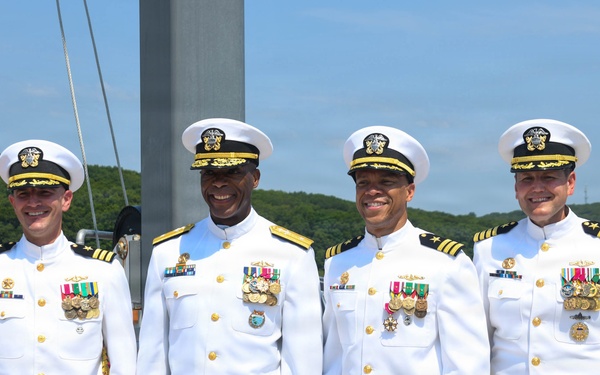 USS South Dakota (SSN 790) Holds Change of Command Ceremony