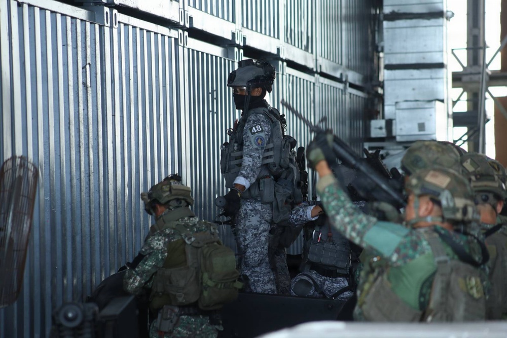 Philippine service members demonstrate joint vessel boarding during RIMPAC 2026